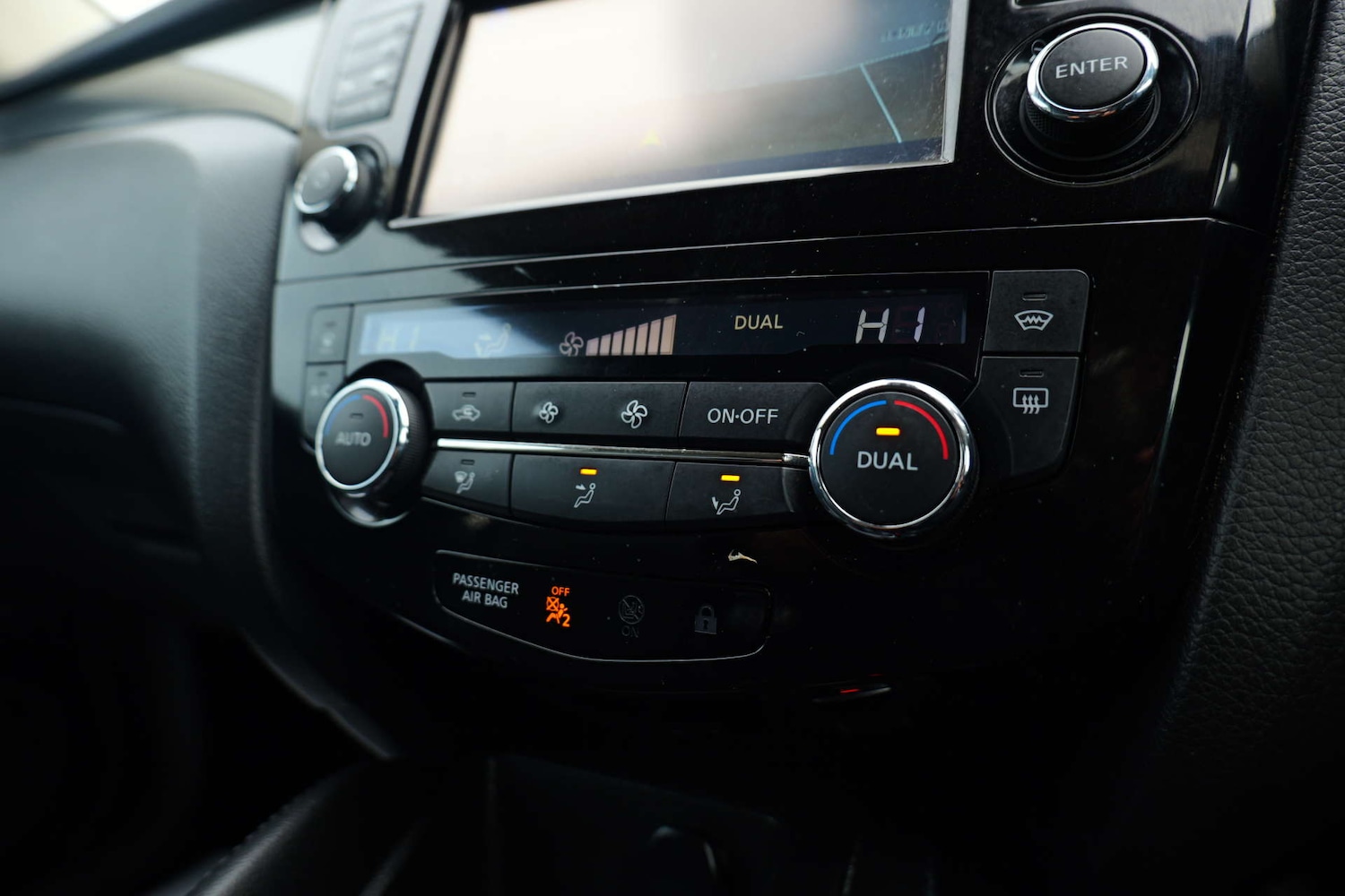 Used Nissan Qashqai 2018 for sale - 76567750: Photo 42