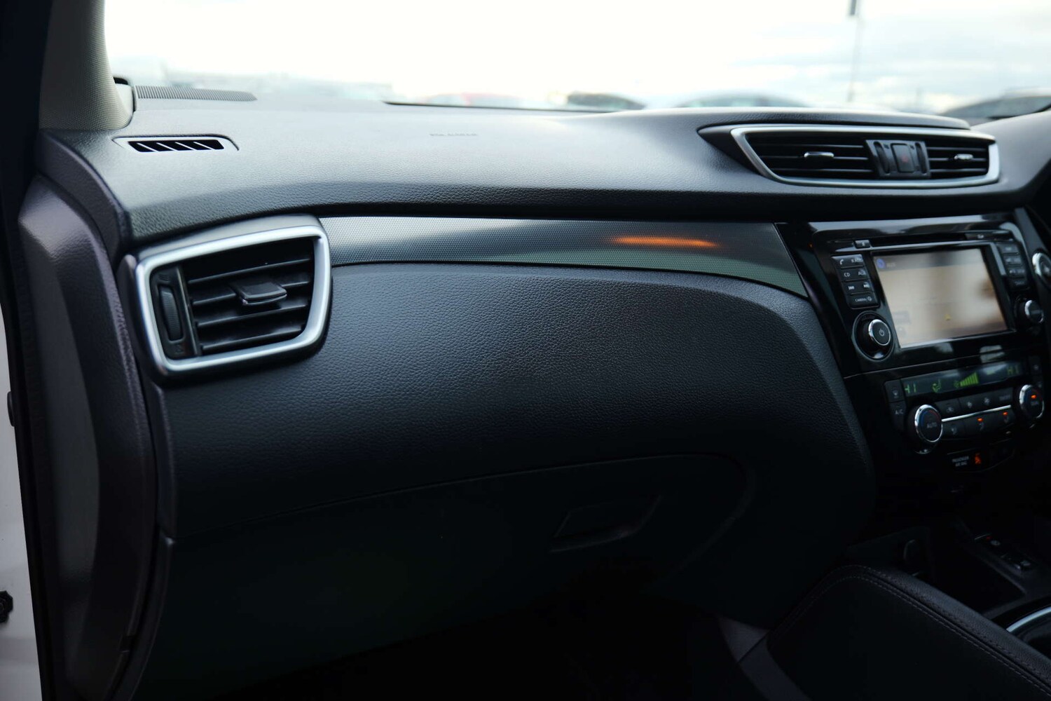 Used Nissan Qashqai 2018 for sale - 76567750: Photo 62