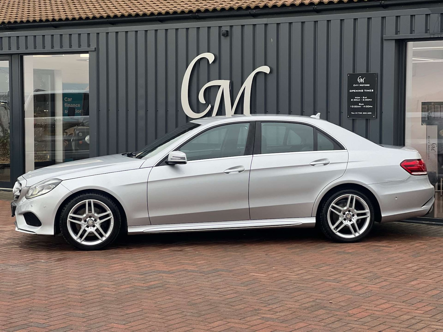 Used Mercedes-Benz E Class 2014 for sale - 77312221: Photo 11