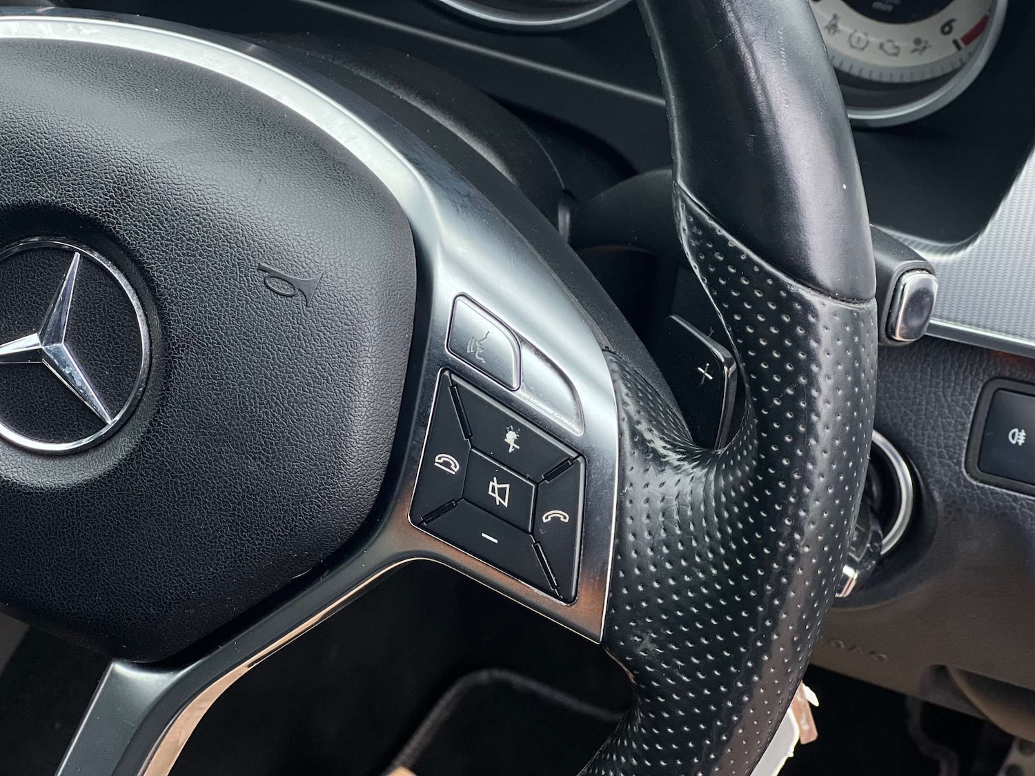 Used Mercedes-Benz E Class 2014 for sale - 77312221: Photo 25