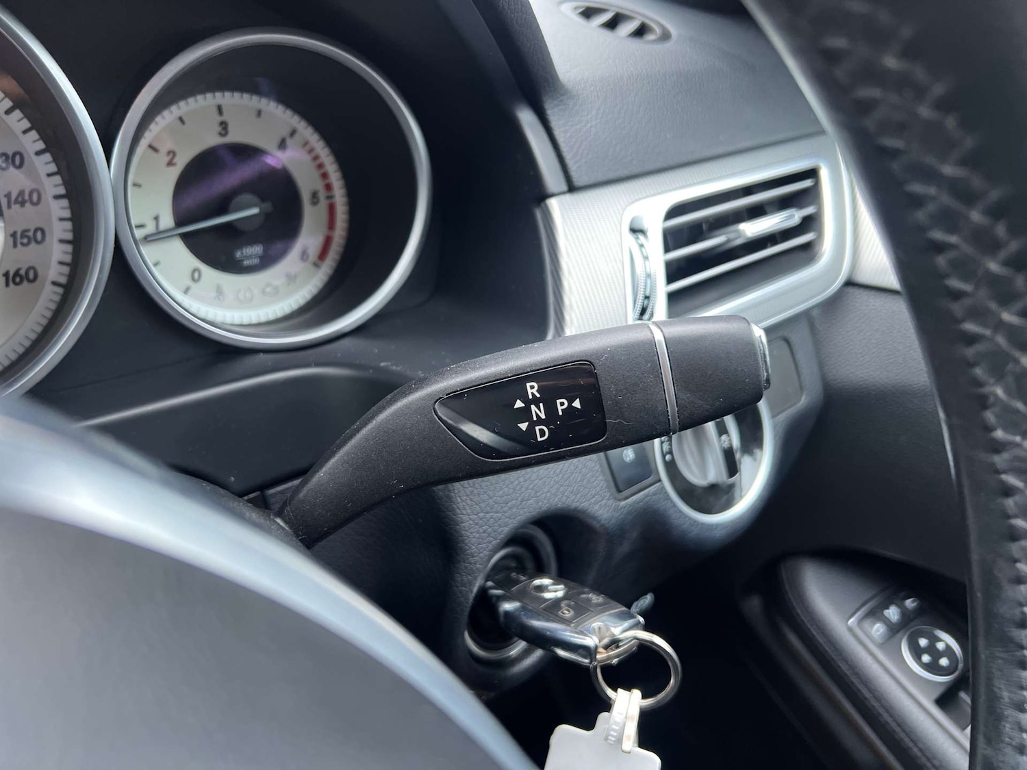 Used Mercedes-Benz E Class 2014 for sale - 77312221: Photo 27