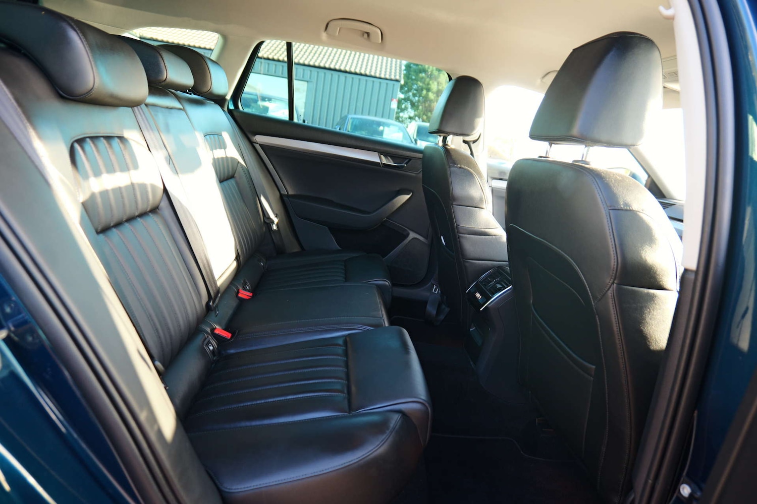 Used Skoda Superb 2018 for sale - 76846891: Photo 43