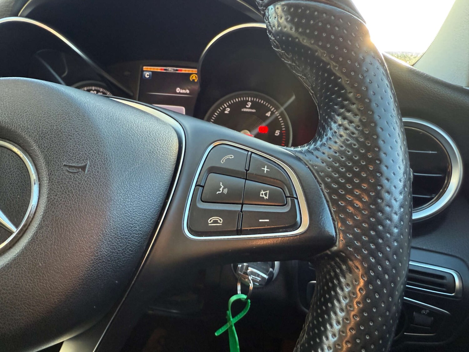 Used Mercedes-Benz C Class 2015 for sale - 77148692: Photo 60