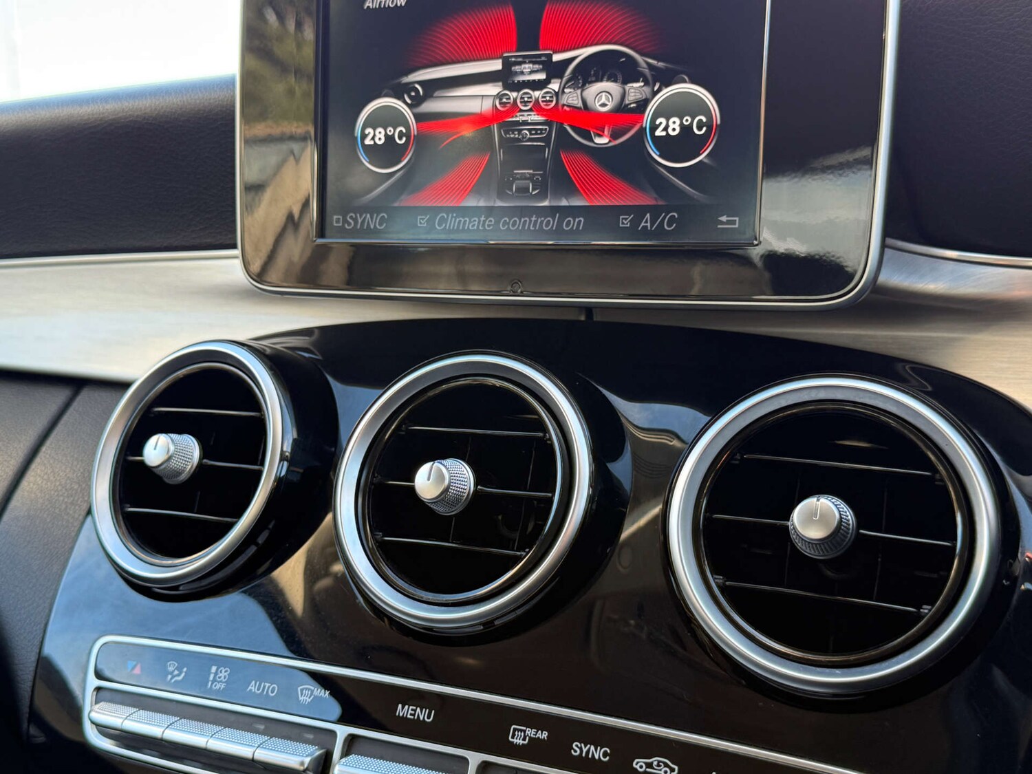 Used Mercedes-Benz C Class 2015 for sale - 77148692: Photo 73