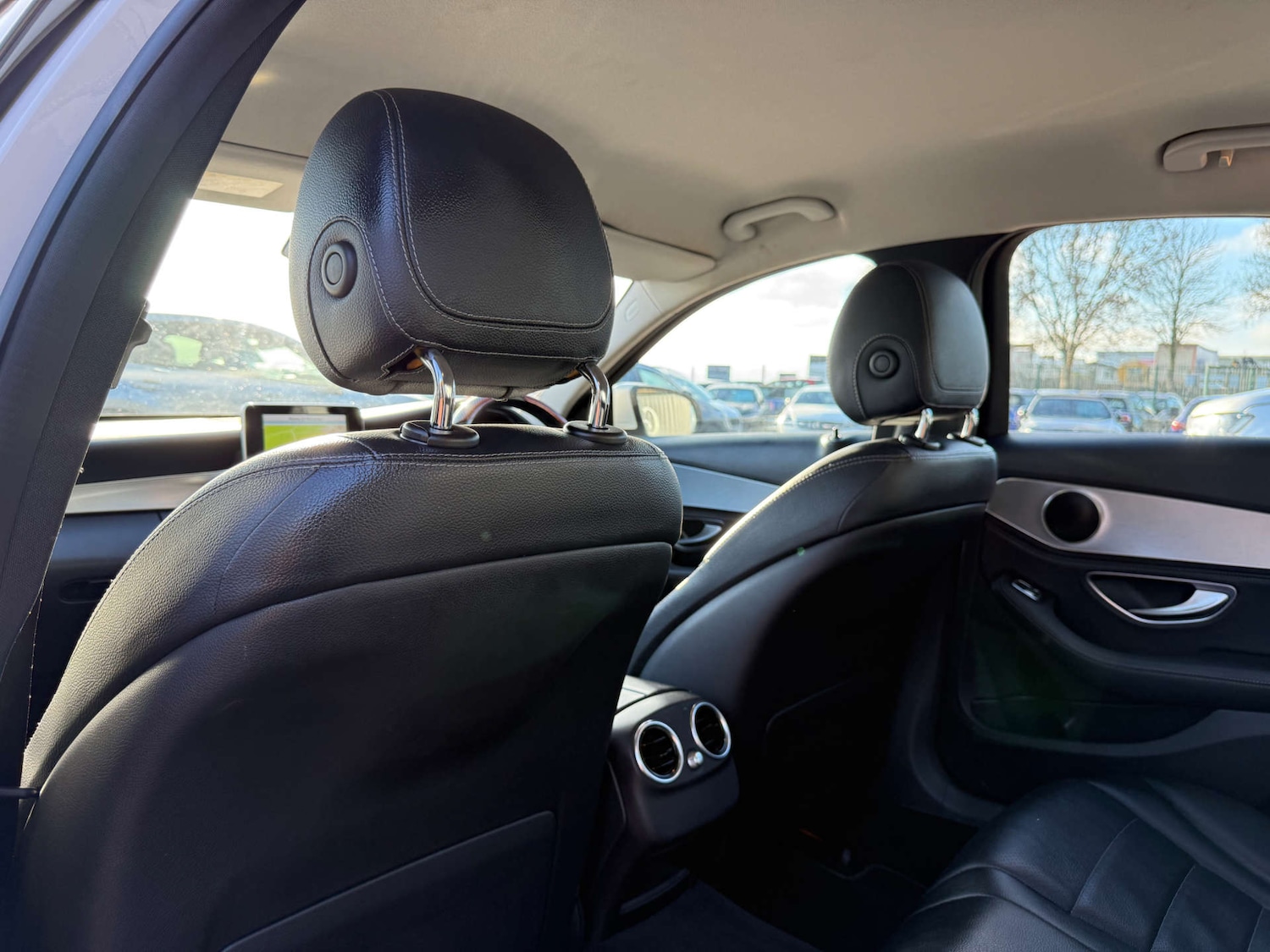 Used Mercedes-Benz C Class 2015 for sale - 77148692: Photo 86