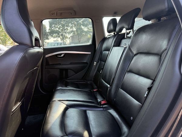 Used Volvo V70 2016 for sale - 74941997: Photo 29