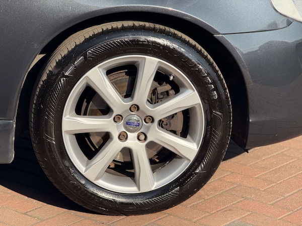 Used Volvo V70 2016 for sale - 74941997: Photo 37