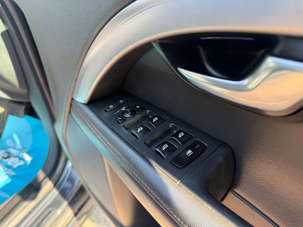 Used Volvo V70 2016 for sale - 74941997: Photo 47