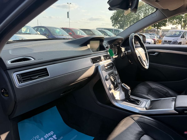 Used Volvo V70 2016 for sale - 74941997: Photo 80