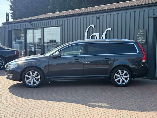 Used Volvo V70 2016 for sale - 74941997: Photo 9