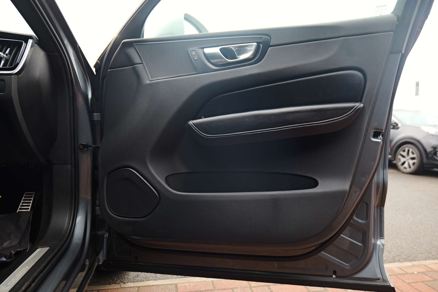 Used Volvo XC60 2018 for sale - 76505138: Photo 24