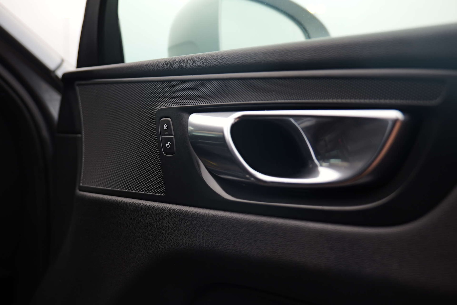 Used Volvo XC60 2018 for sale - 76505138: Photo 26