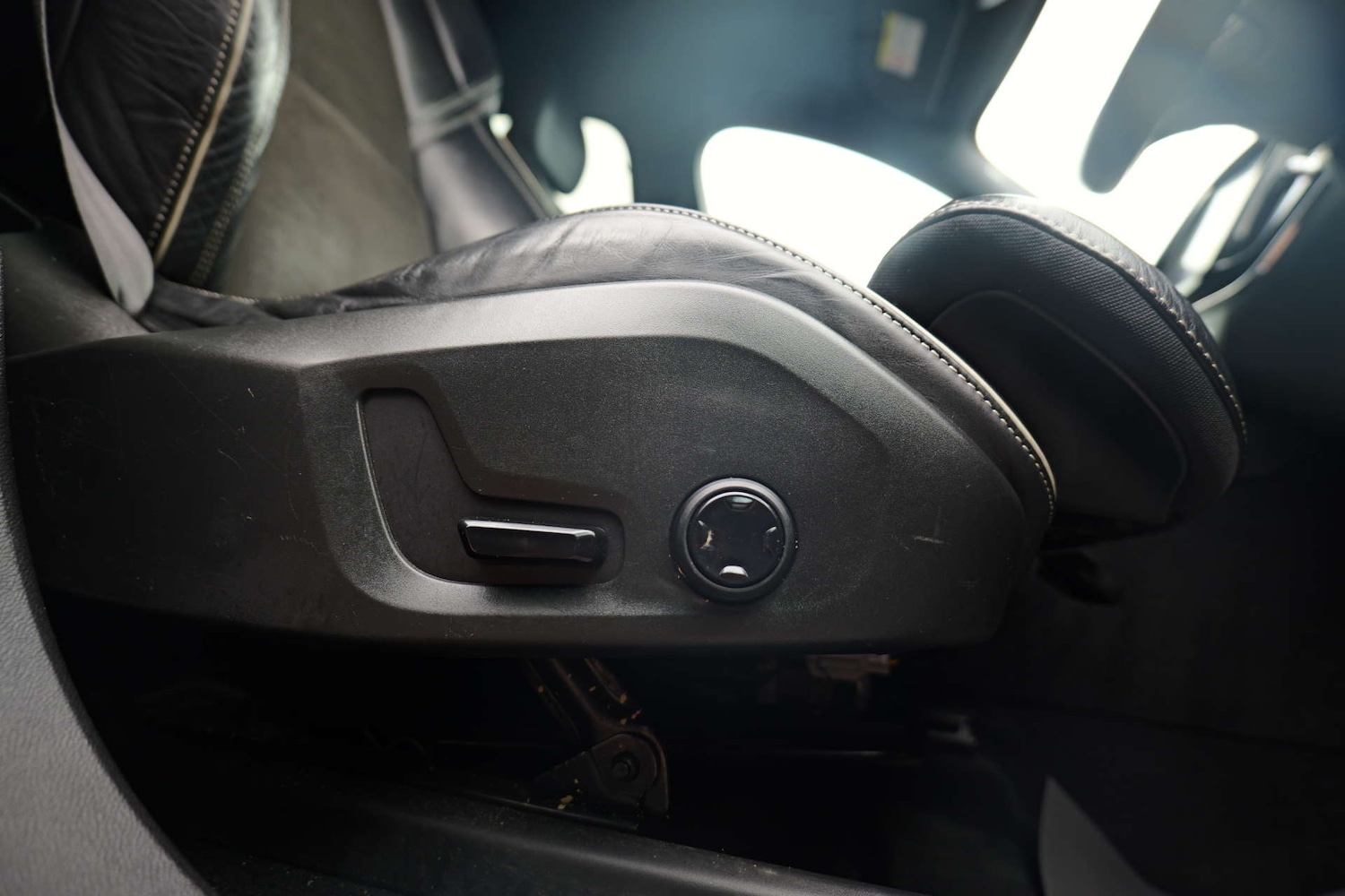 Used Volvo XC60 2018 for sale - 76505138: Photo 29