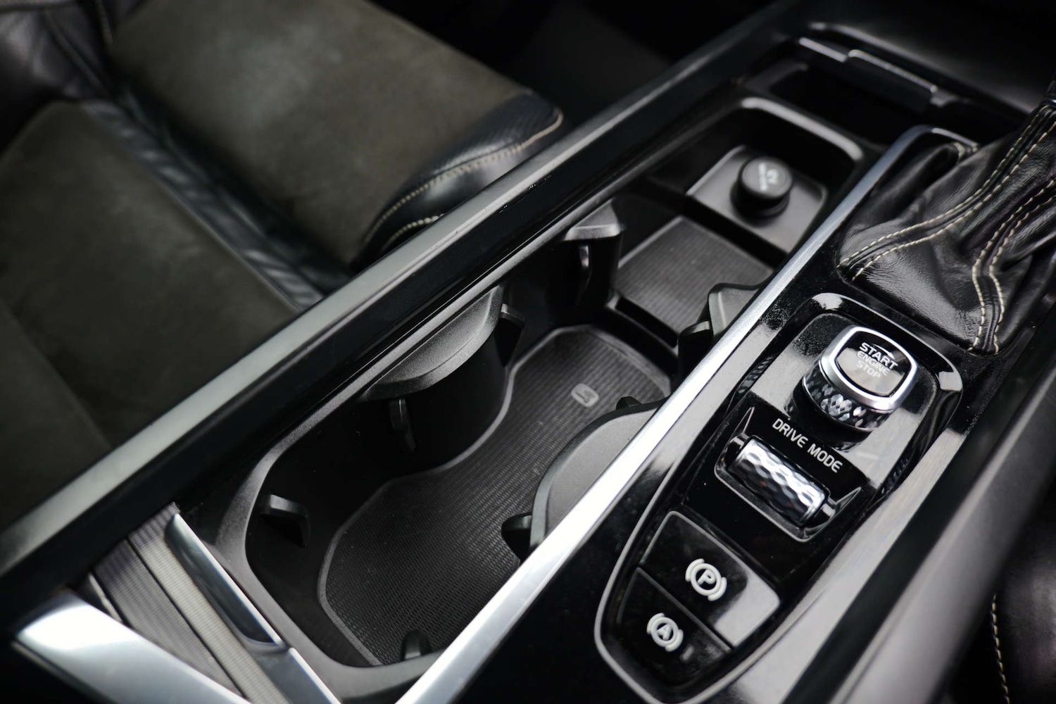 Used Volvo XC60 2018 for sale - 76505138: Photo 42