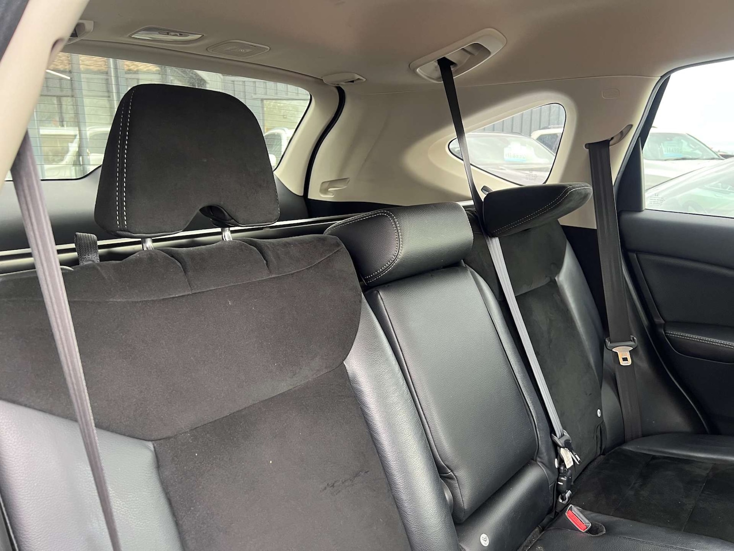 Used Honda CR-V 2018 for sale - 77690668: Photo 5