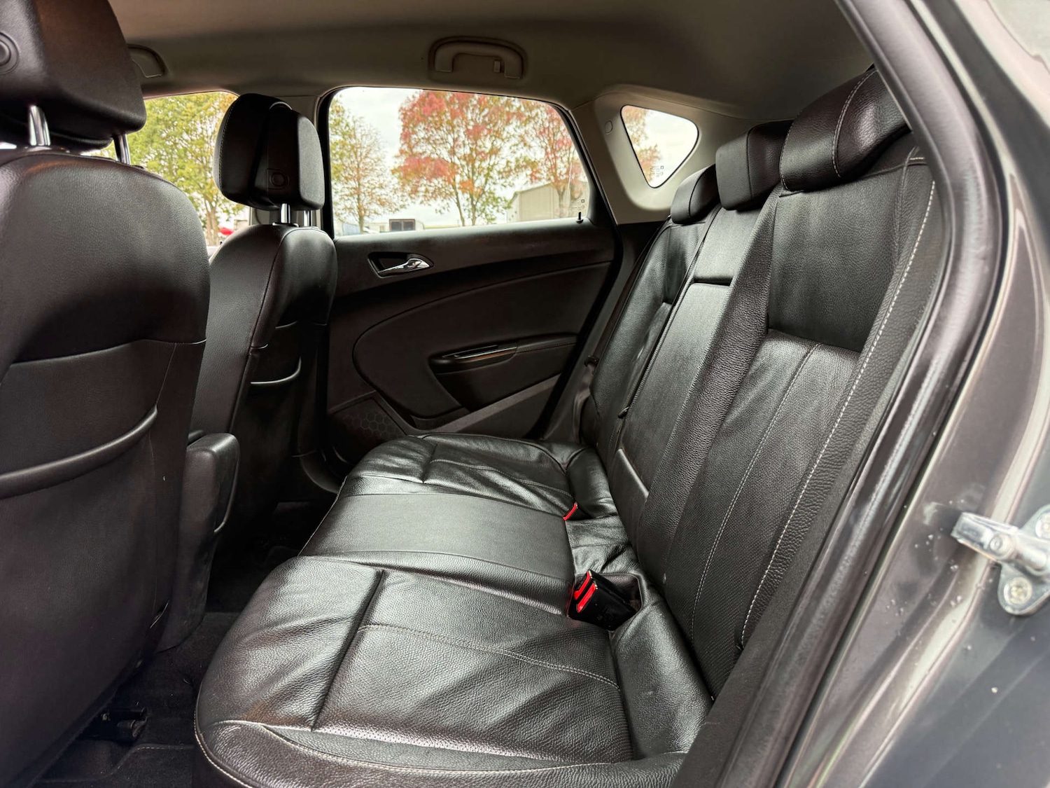 Used Vauxhall Astra 2015 for sale - 76102735: Photo 35