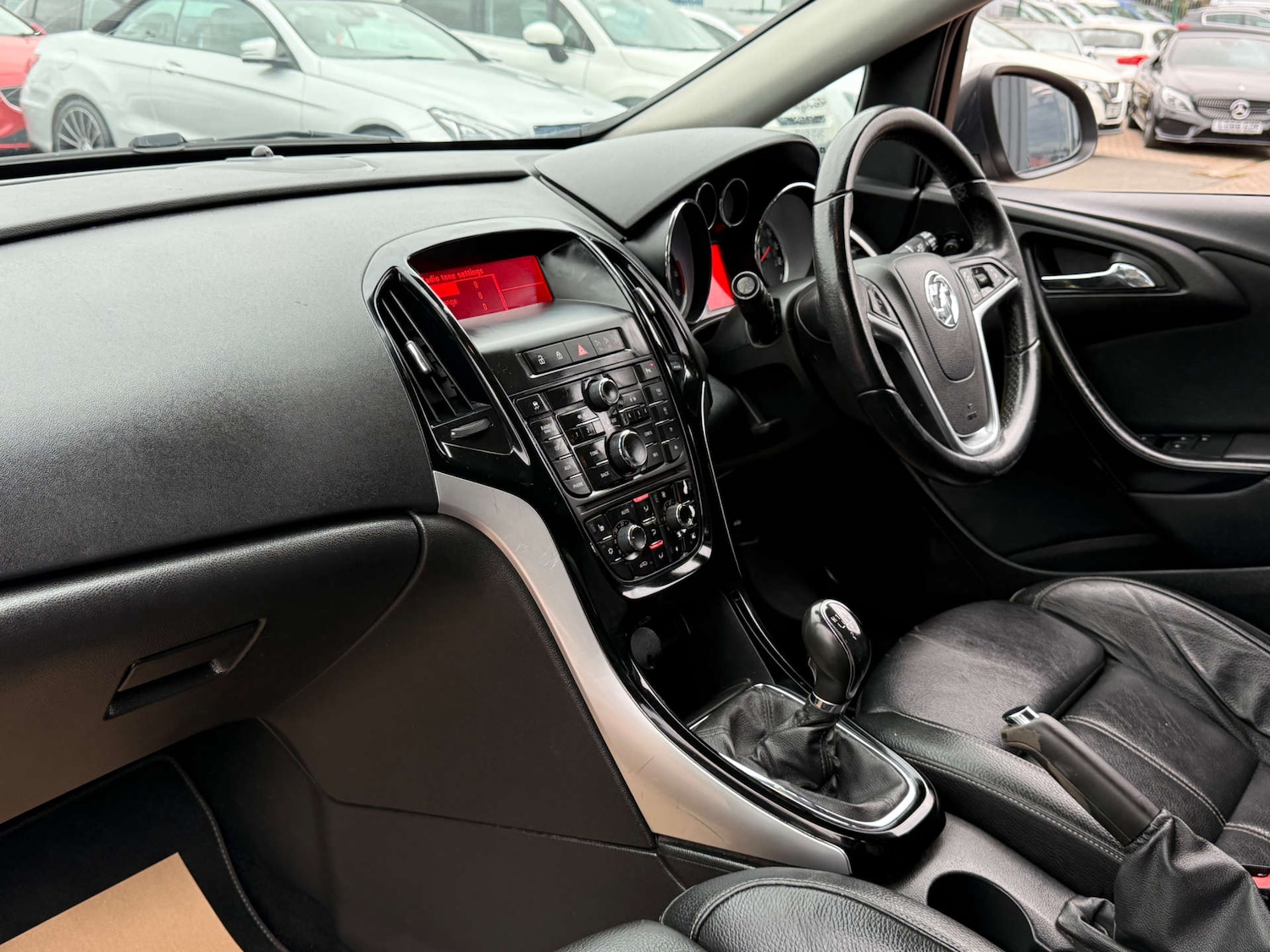 Used Vauxhall Astra 2015 for sale - 76102735: Photo 37