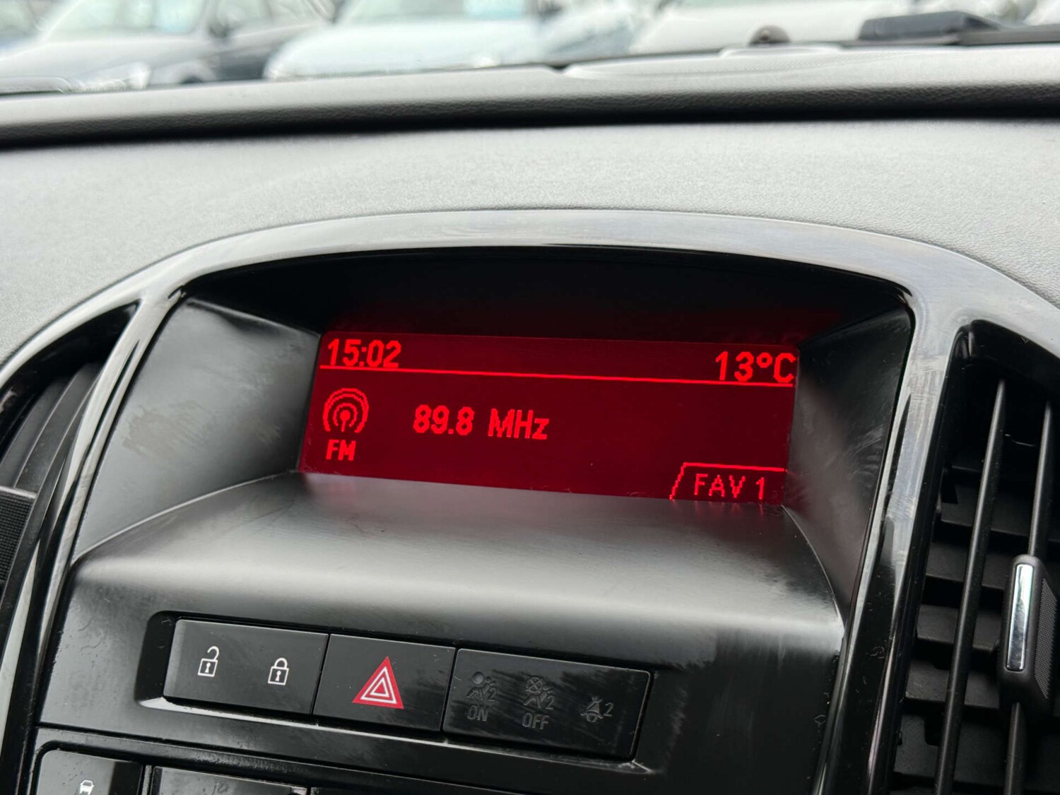 Used Vauxhall Astra 2015 for sale - 76102735: Photo 57