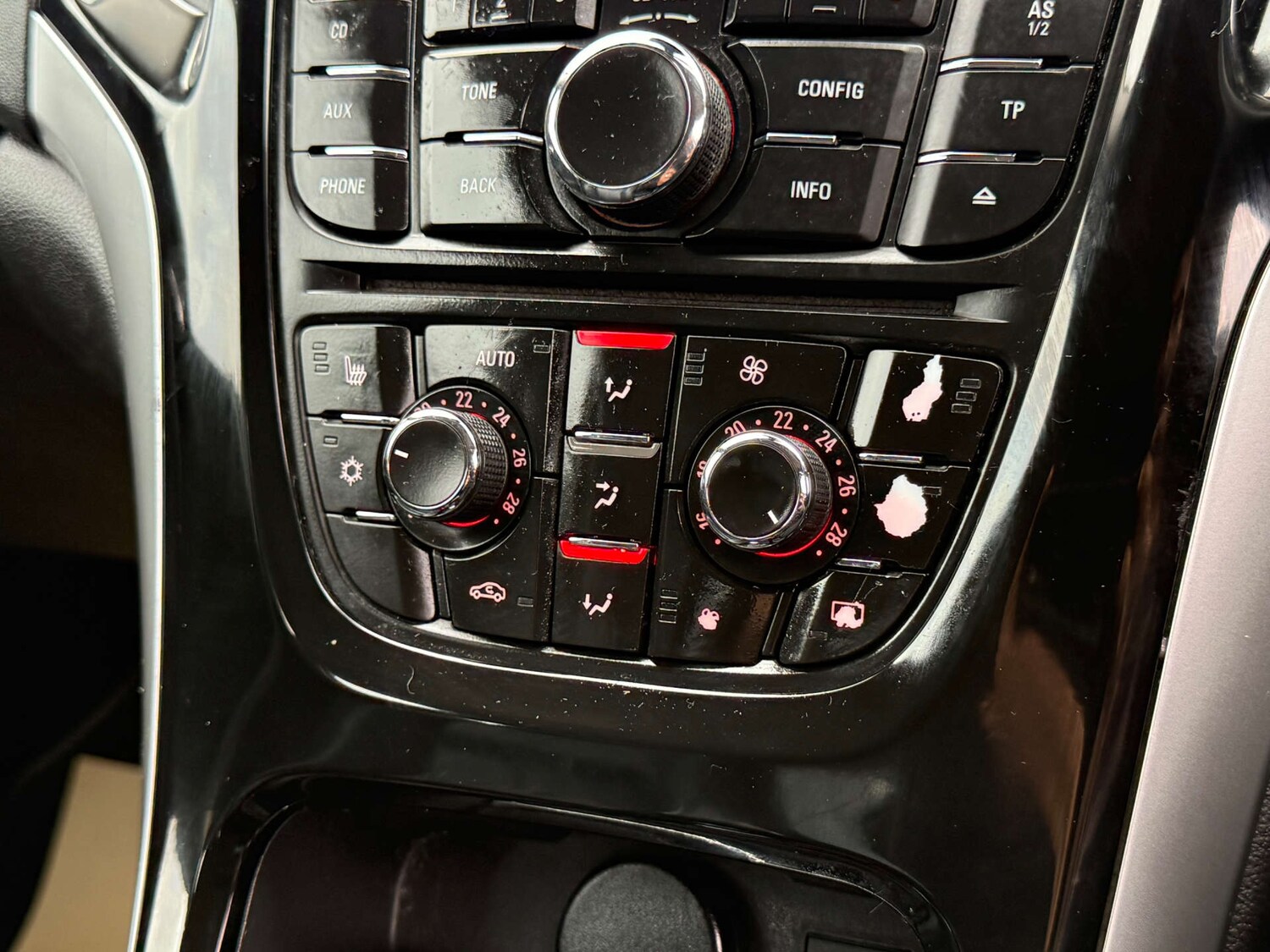 Used Vauxhall Astra 2015 for sale - 76102735: Photo 59