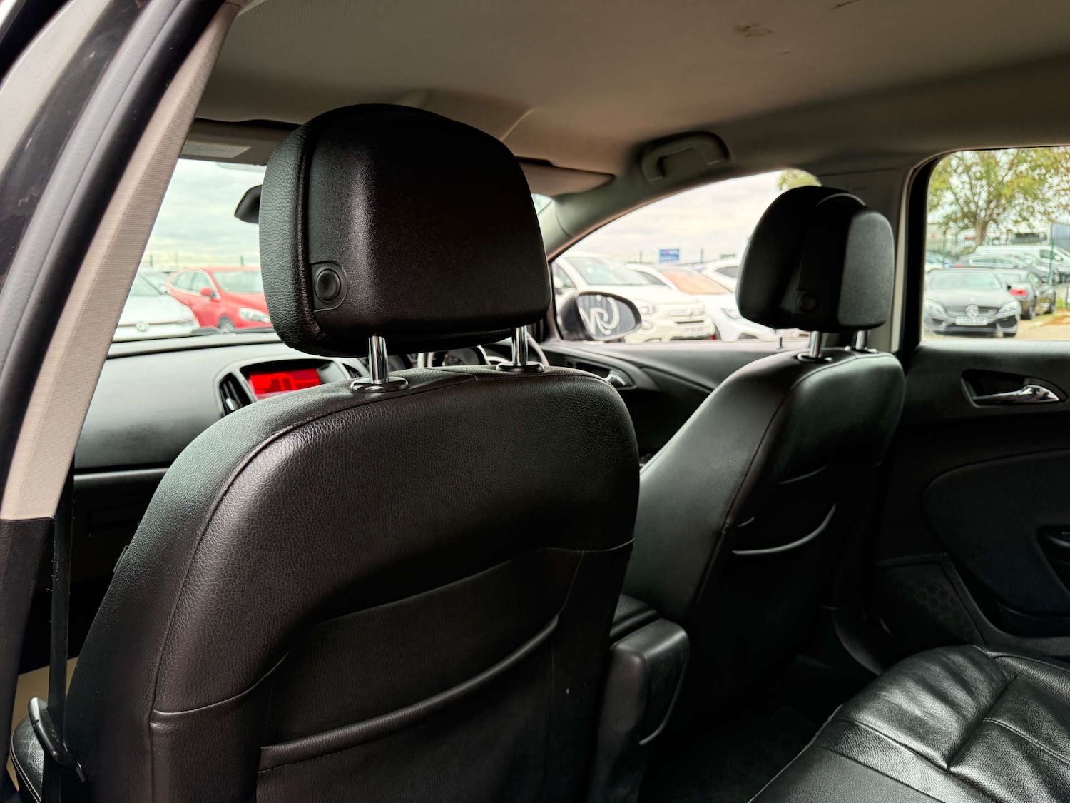 Used Vauxhall Astra 2015 for sale - 76102735: Photo 63