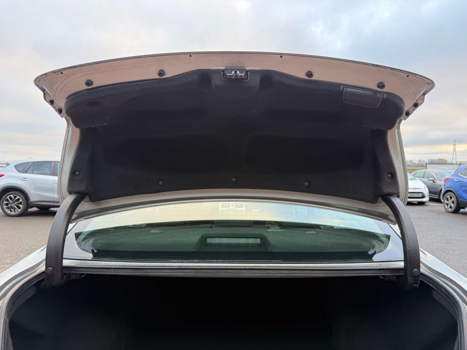 Used Toyota Avensis 2012 for sale - 77022548: Photo 21