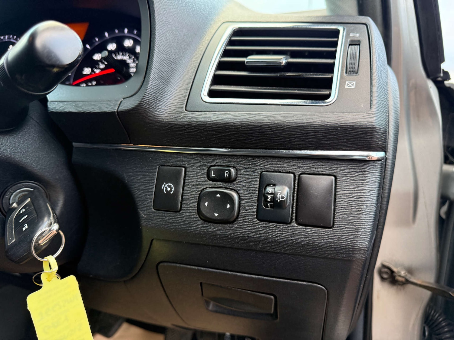 Used Toyota Avensis 2012 for sale - 77022548: Photo 24