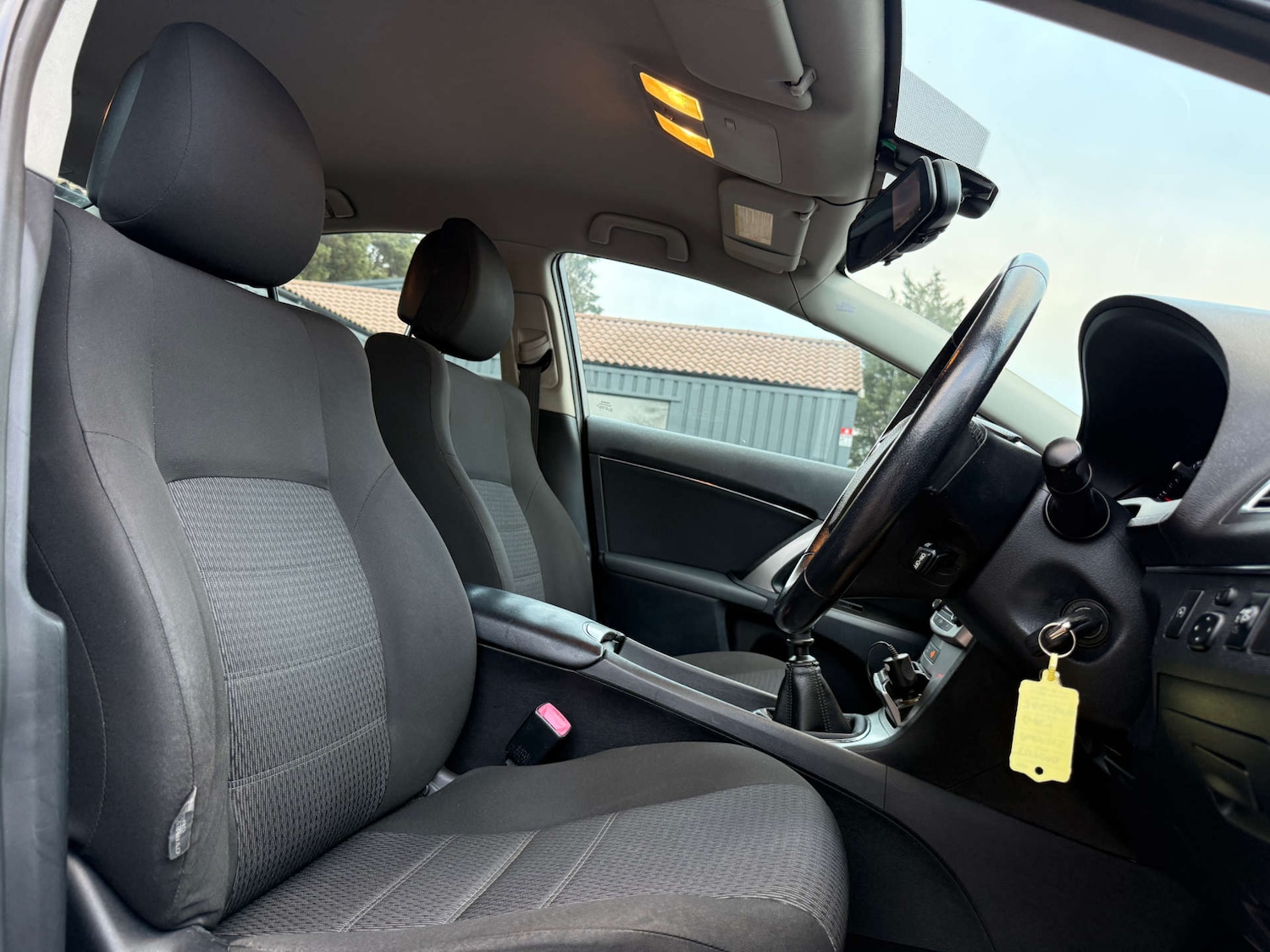 Used Toyota Avensis 2012 for sale - 77022548: Photo 27