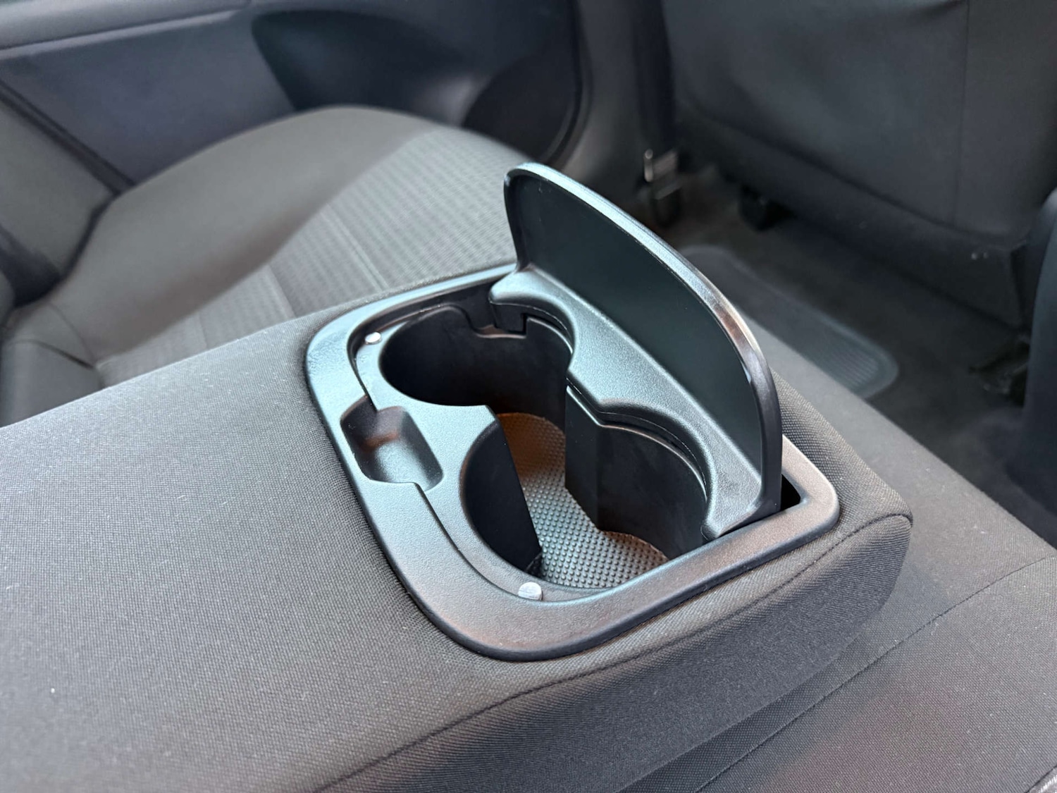 Used Toyota Avensis 2012 for sale - 77022548: Photo 38