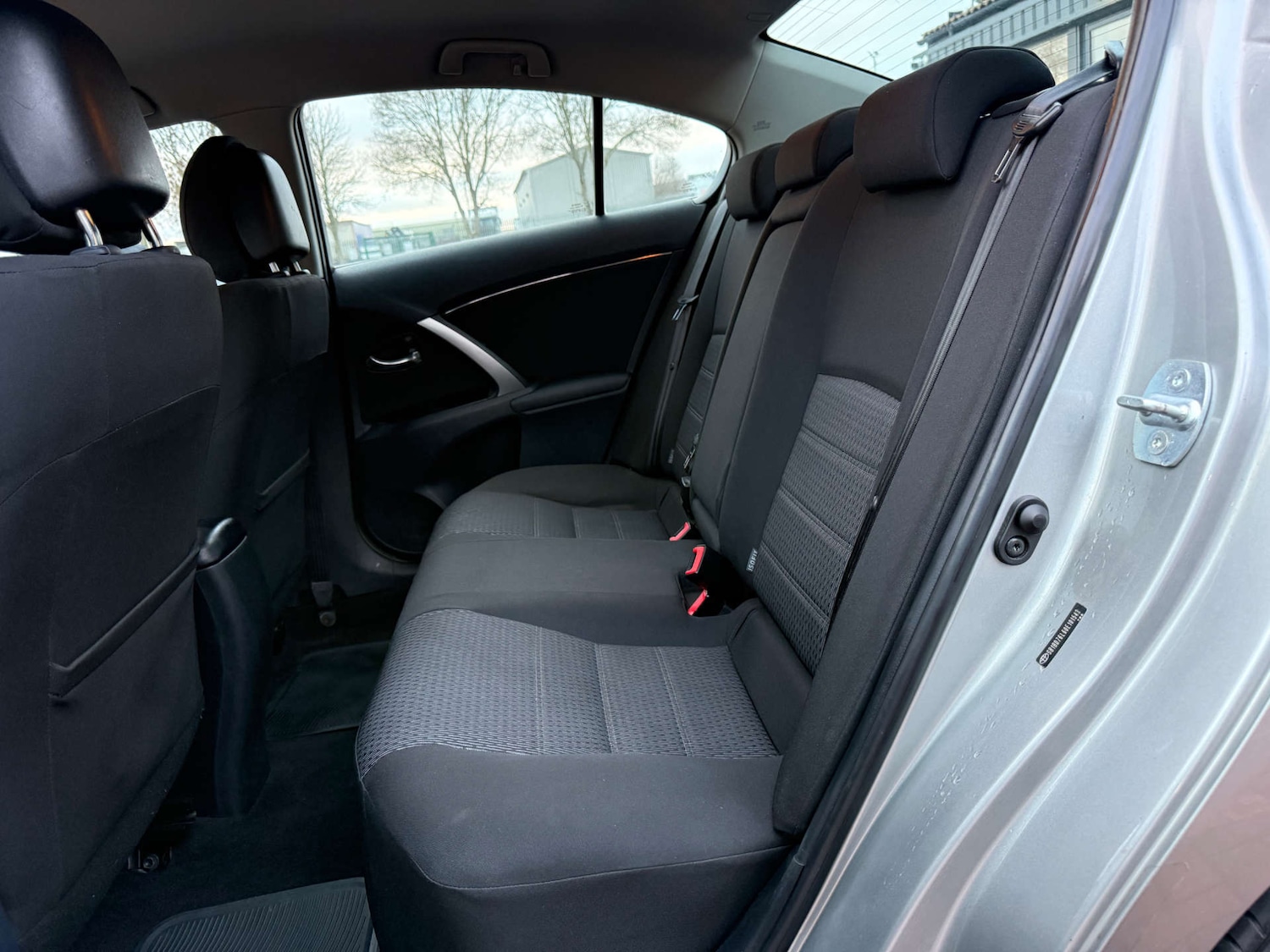 Used Toyota Avensis 2012 for sale - 77022548: Photo 42