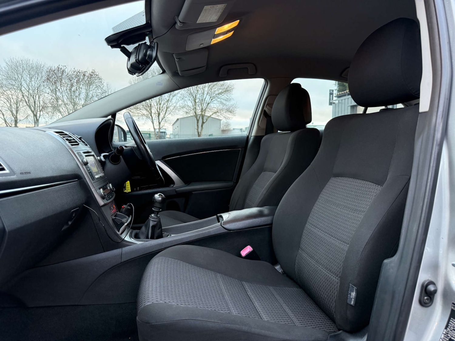 Used Toyota Avensis 2012 for sale - 77022548: Photo 44