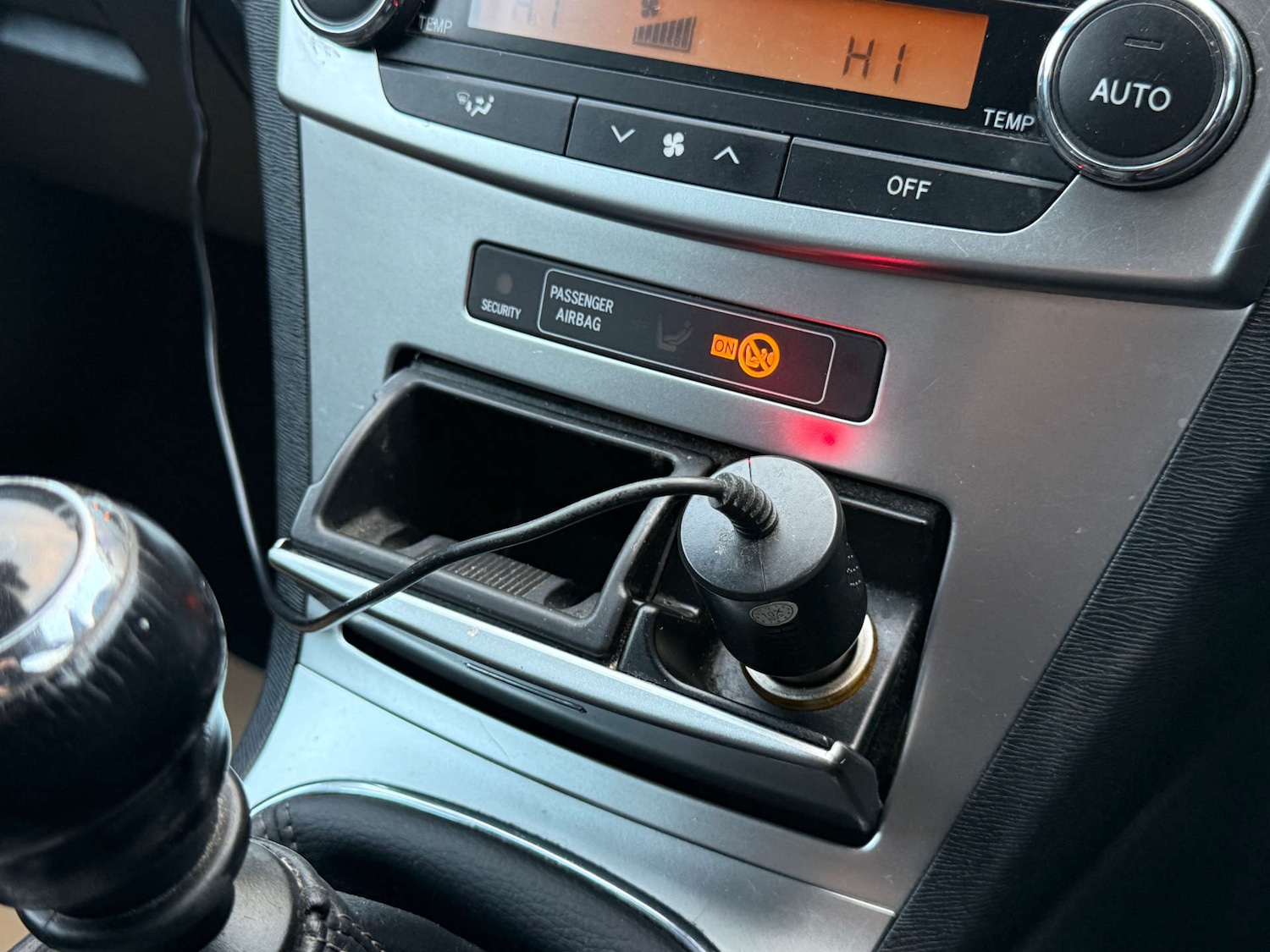 Used Toyota Avensis 2012 for sale - 77022548: Photo 78