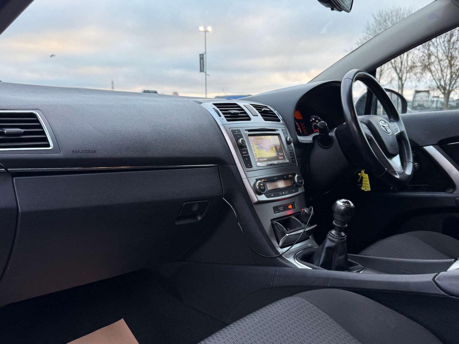 Used Toyota Avensis 2012 for sale - 77022548: Photo 92