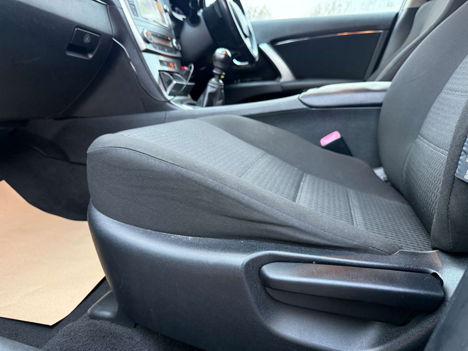 Used Toyota Avensis 2012 for sale - 77022548: Photo 94