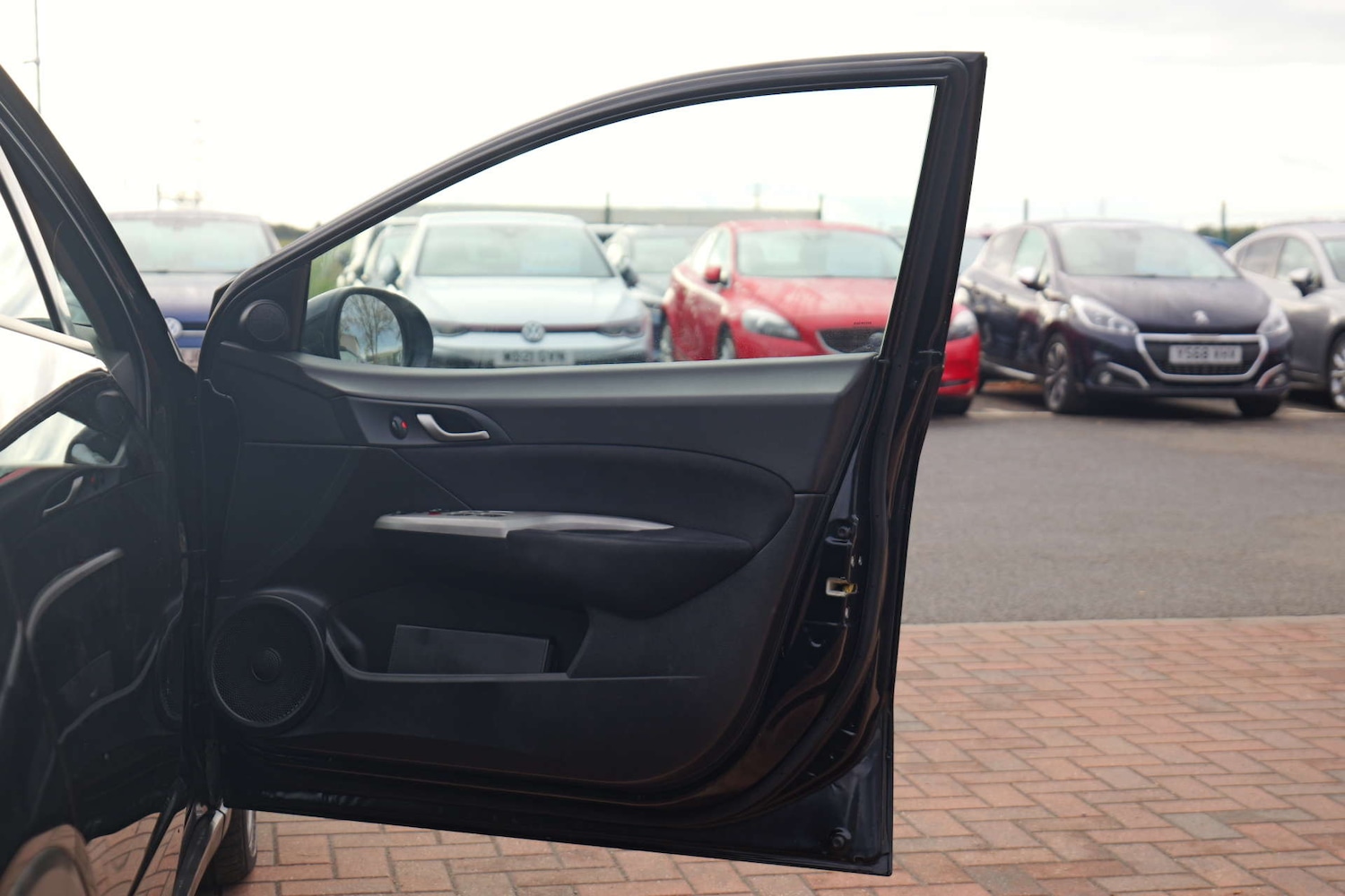 Used Honda Civic 2008 for sale - 76402699: Photo 30