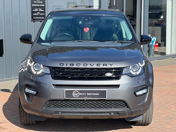 Used Land Rover Discovery Sport 2016 for sale - 77877342: Photo
