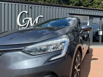 Used Renault Clio 2020 for sale - 79695879: Photo