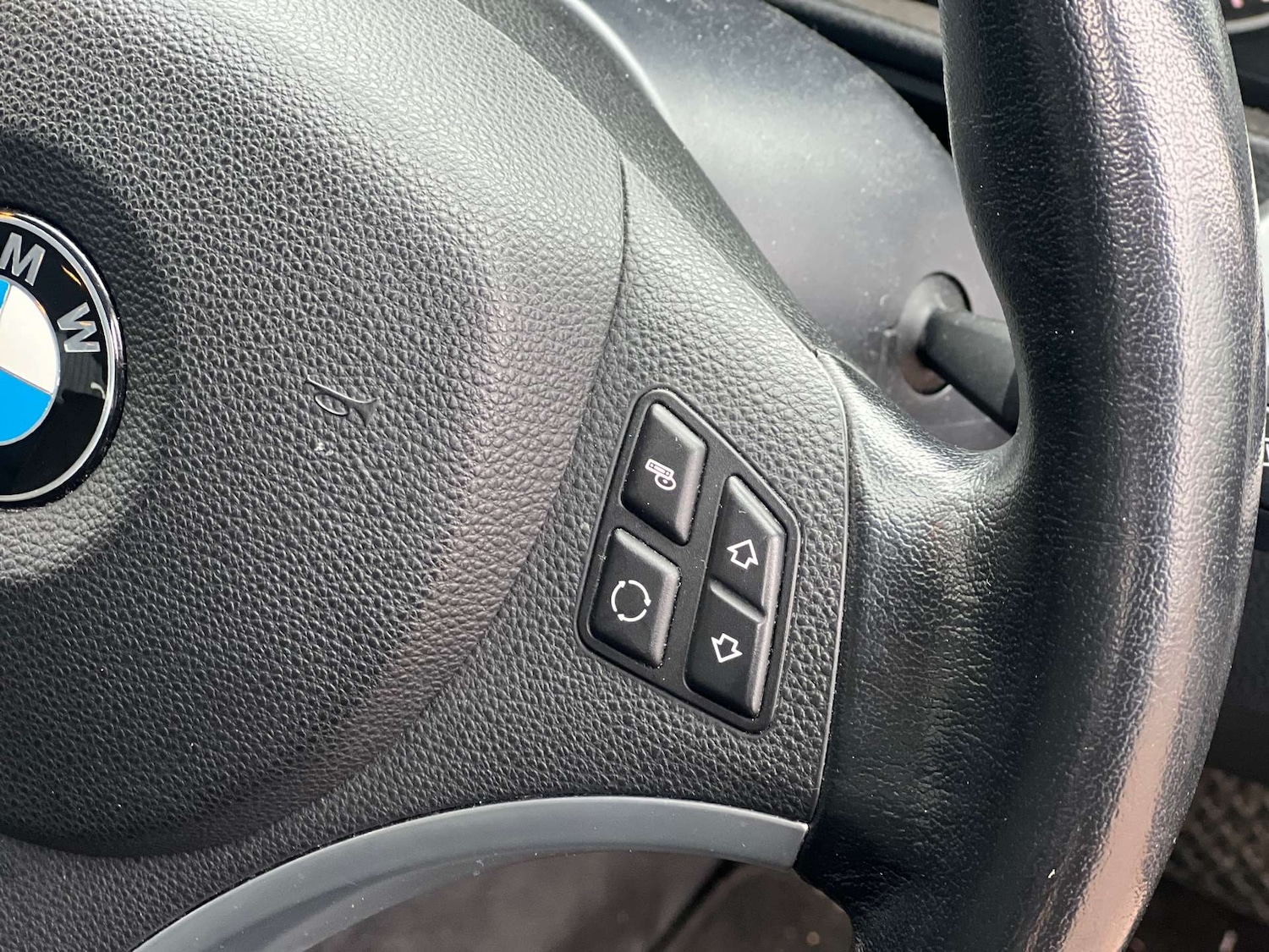 Used BMW 3 Series 2011 for sale - 77542697: Photo 24