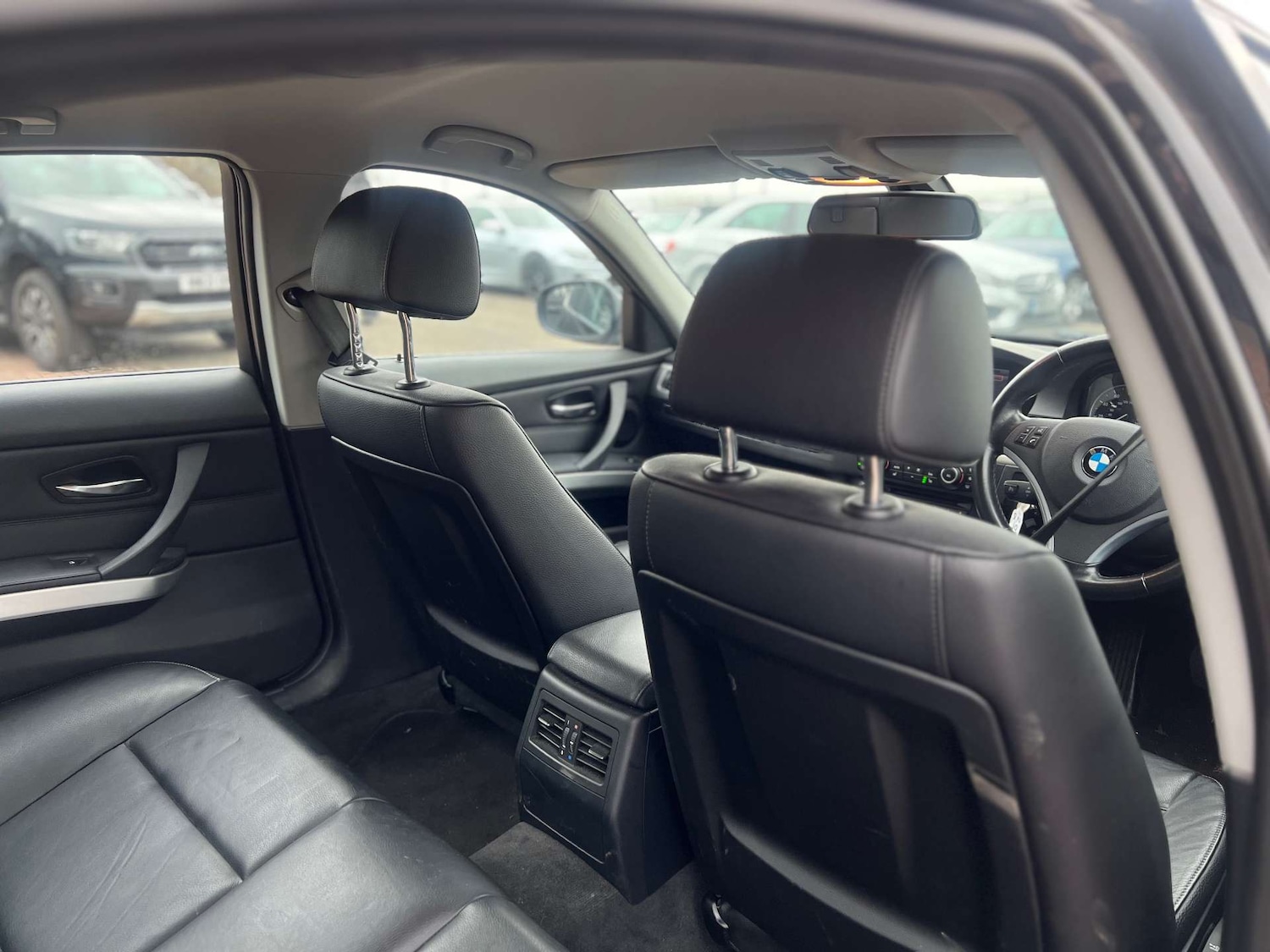 Used BMW 3 Series 2011 for sale - 77542697: Photo 32