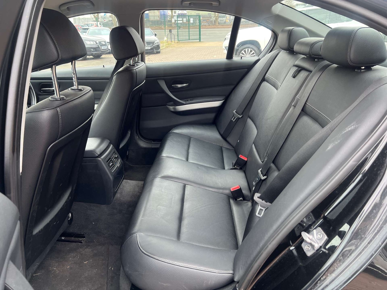 Used BMW 3 Series 2011 for sale - 77542697: Photo 37