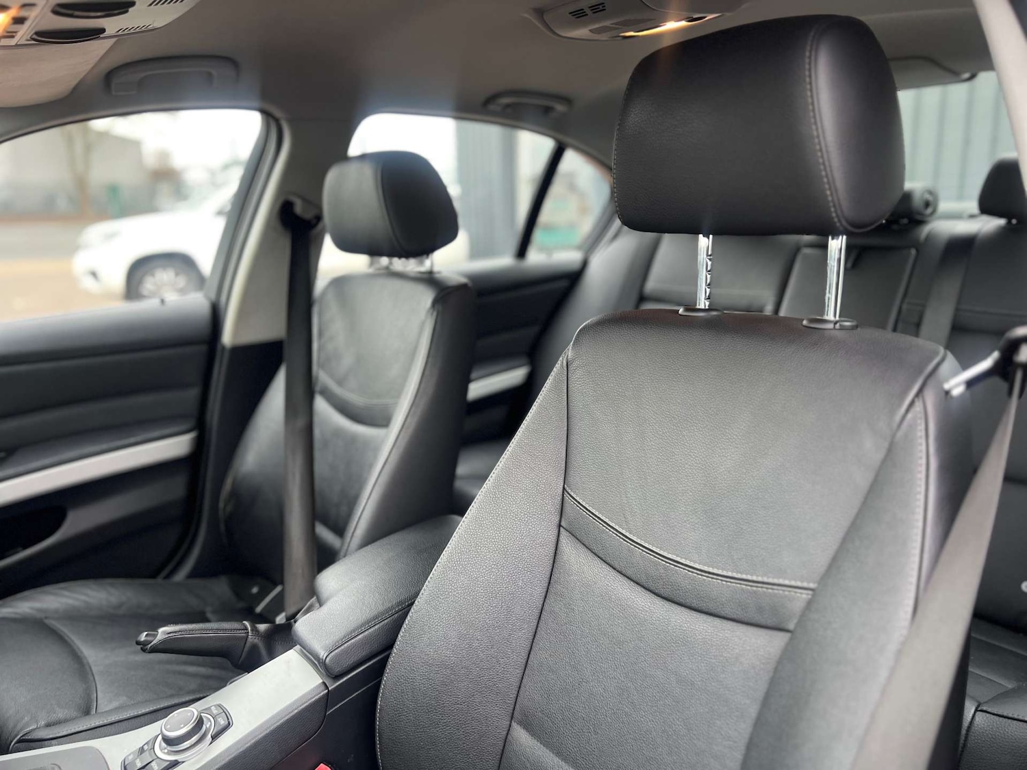 Used BMW 3 Series 2011 for sale - 77542697: Photo 41