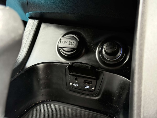 Used Hyundai Santa Fe 2012 for sale - 76287442: Photo 24