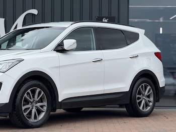 Used Hyundai Santa Fe 2012 for sale - 76287442: Photo 2