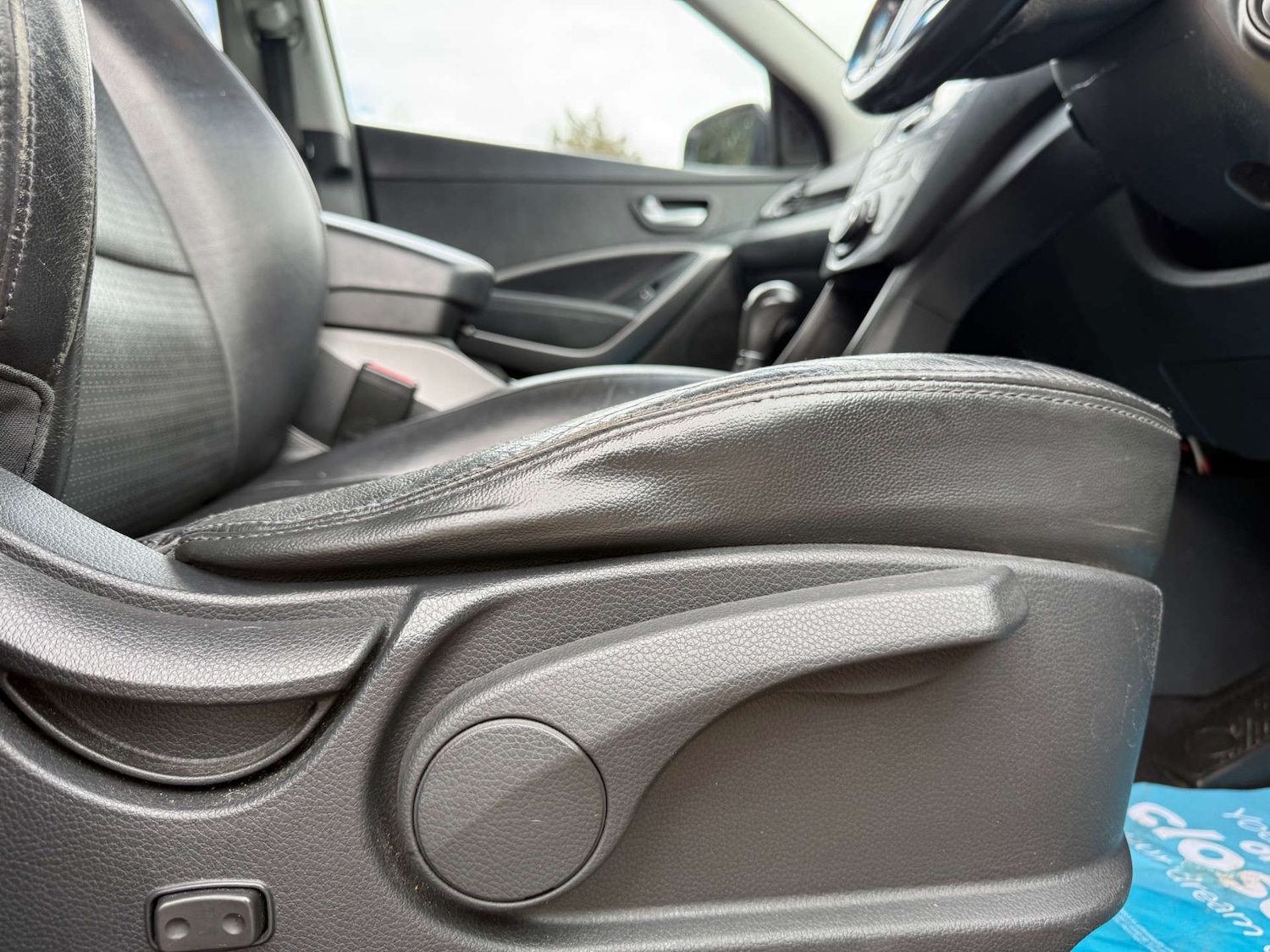 Used Hyundai Santa Fe 2012 for sale - 76287442: Photo 49