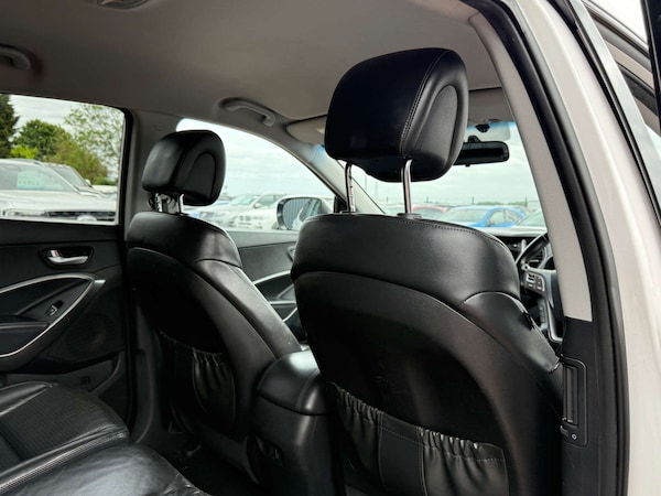 Used Hyundai Santa Fe 2012 for sale - 76287442: Photo 61