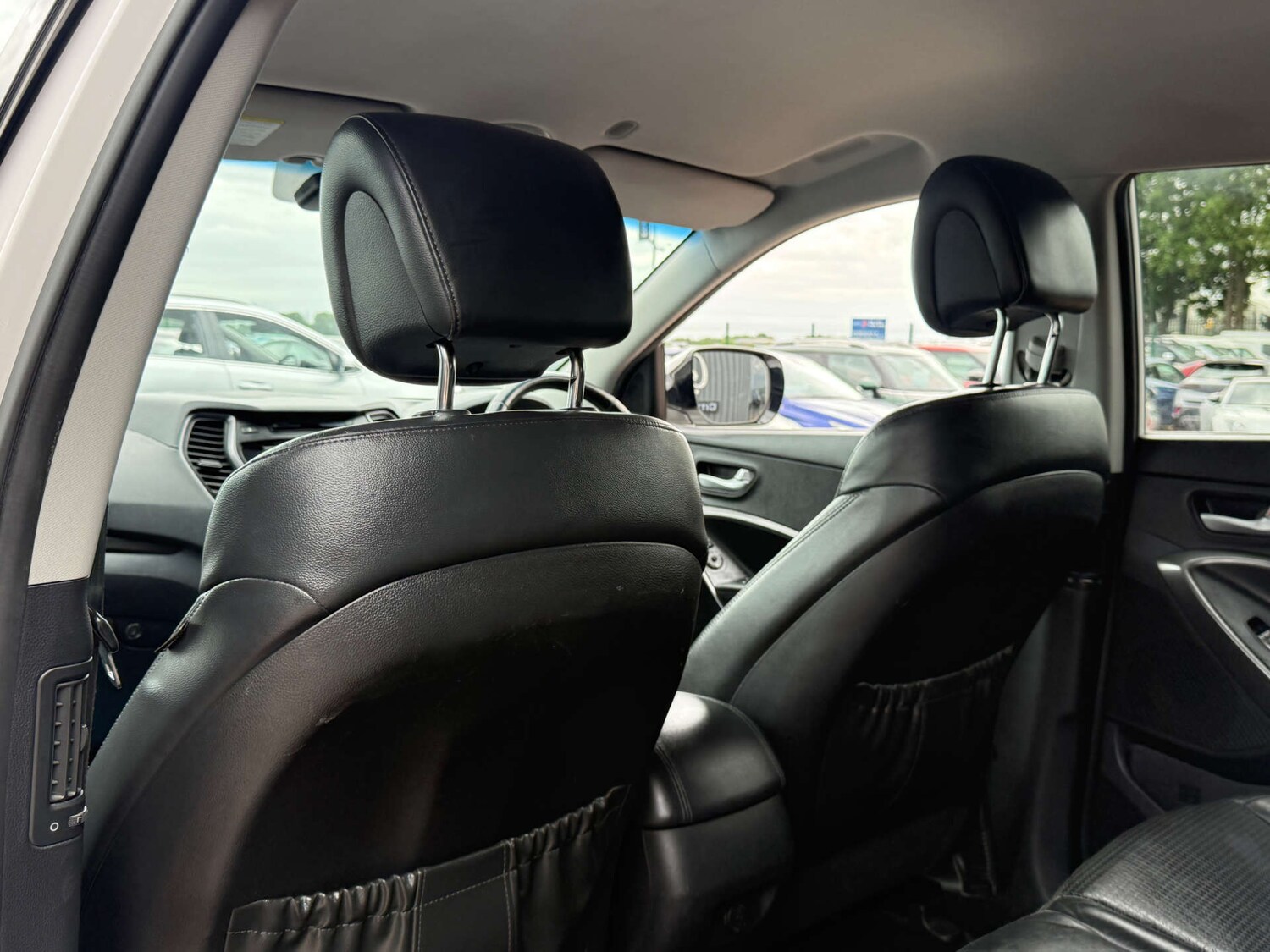 Used Hyundai Santa Fe 2012 for sale - 76287442: Photo 67