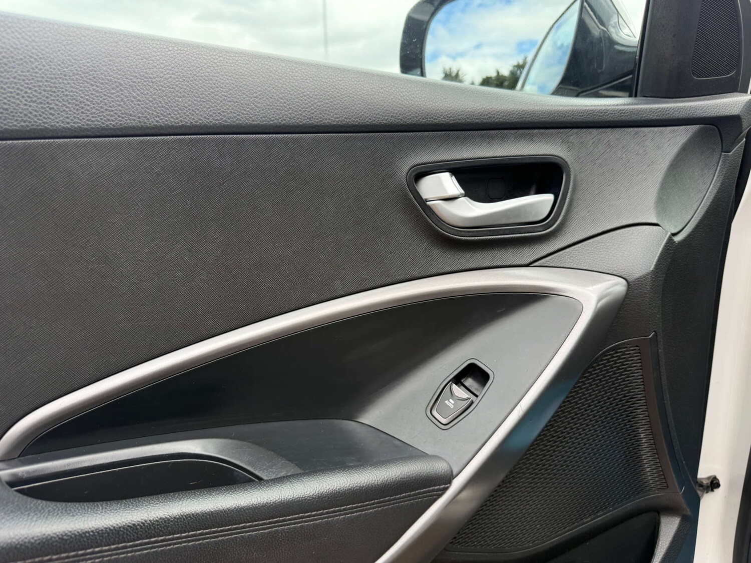 Used Hyundai Santa Fe 2012 for sale - 76287442: Photo 69