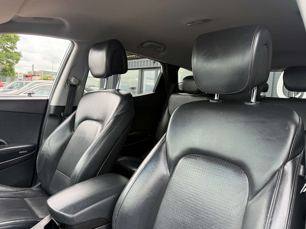 Used Hyundai Santa Fe 2012 for sale - 76287442: Photo 72