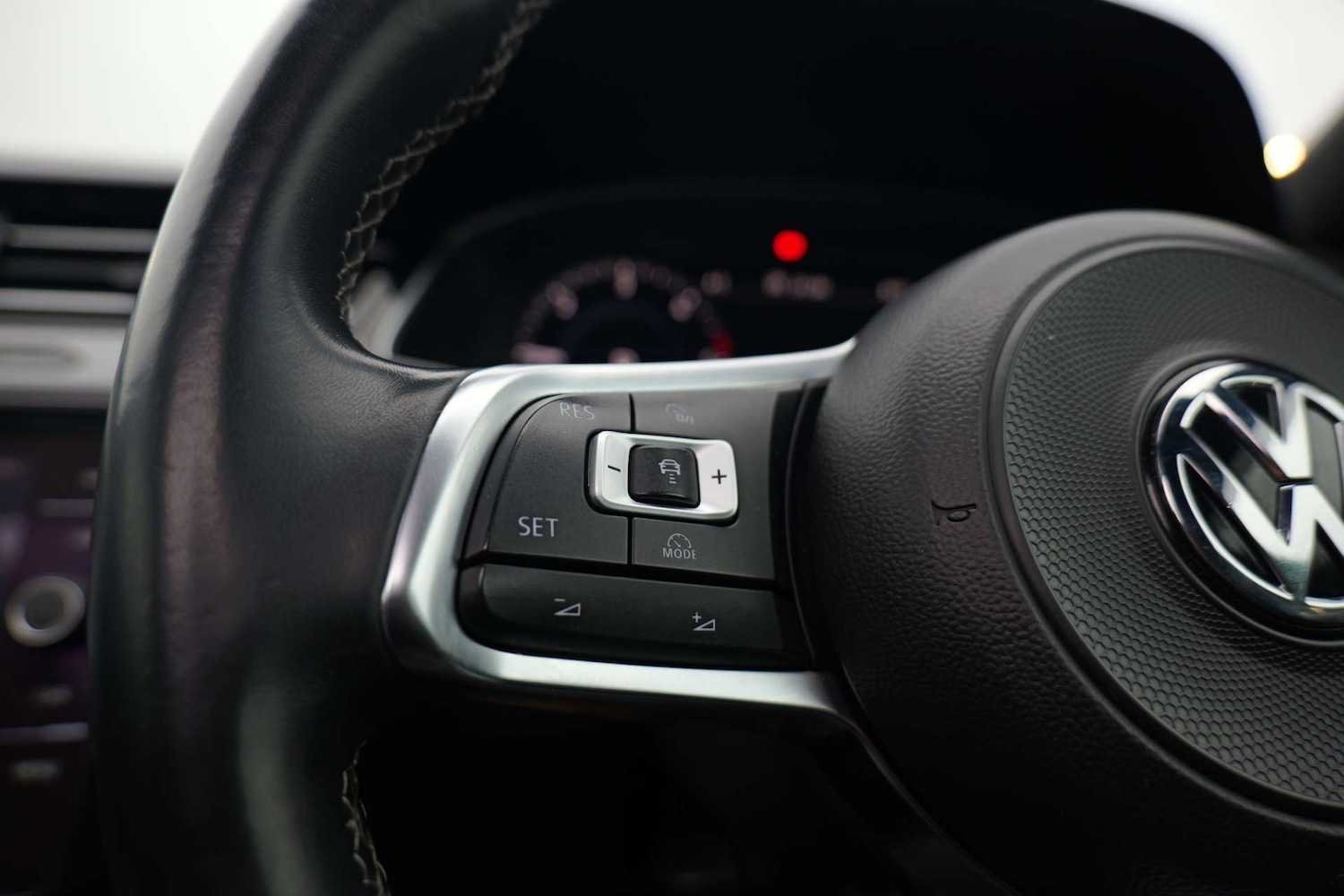 Used Volkswagen Passat 2017 for sale - 77170358: Photo 24