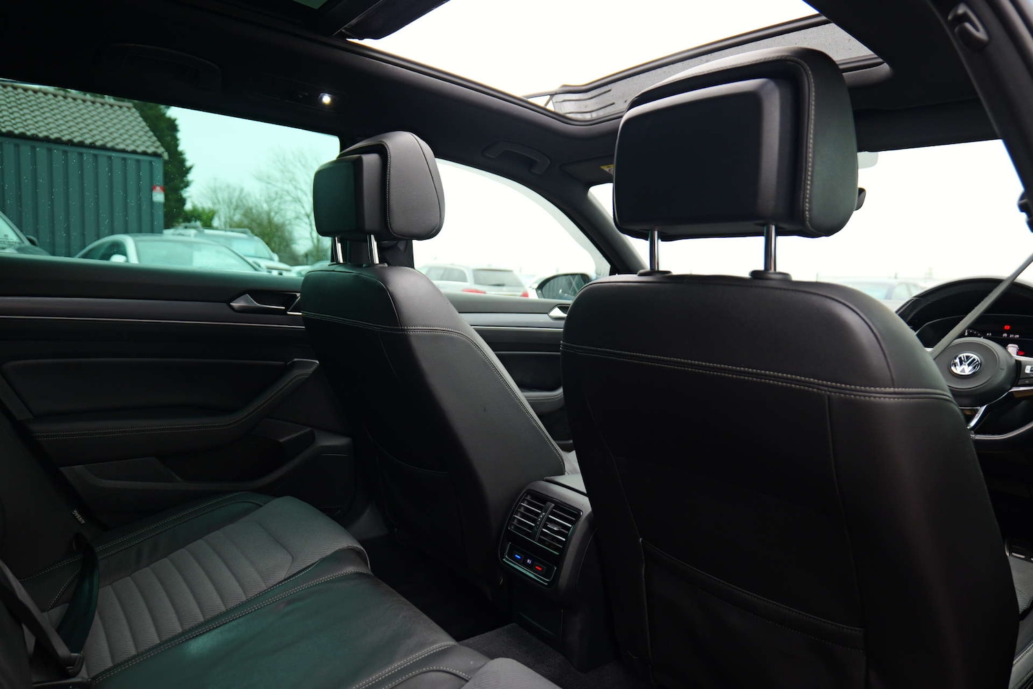 Used Volkswagen Passat 2017 for sale - 77170358: Photo 40