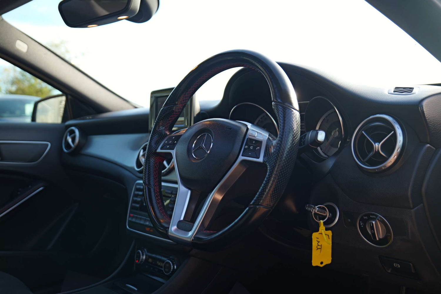 Used Mercedes-Benz GLA 2014 for sale - 76412613: Photo 64